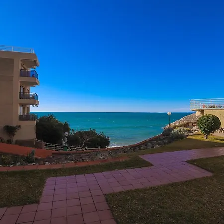 Апартаменты Differentflats Cala Llenguadets Салоу